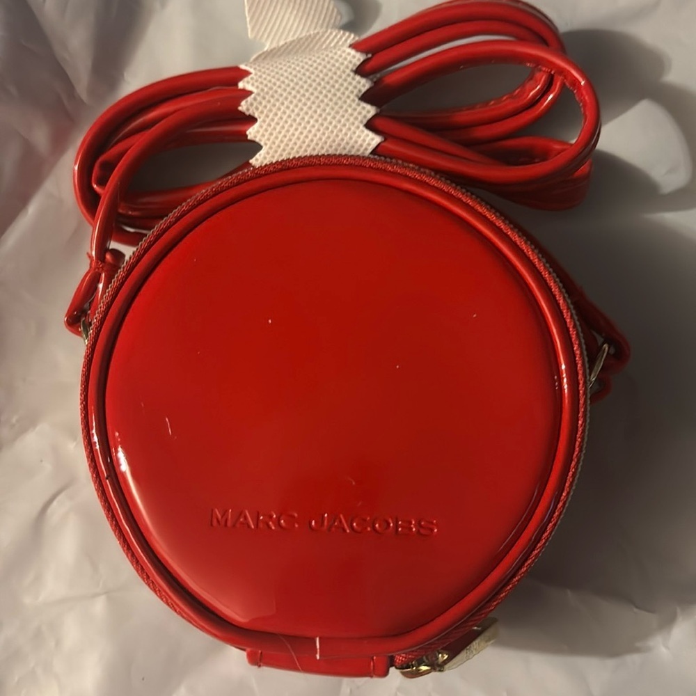 Marc Jacobs Red Patent Leather Mini Circle Crossbody Handbag New in Plastic